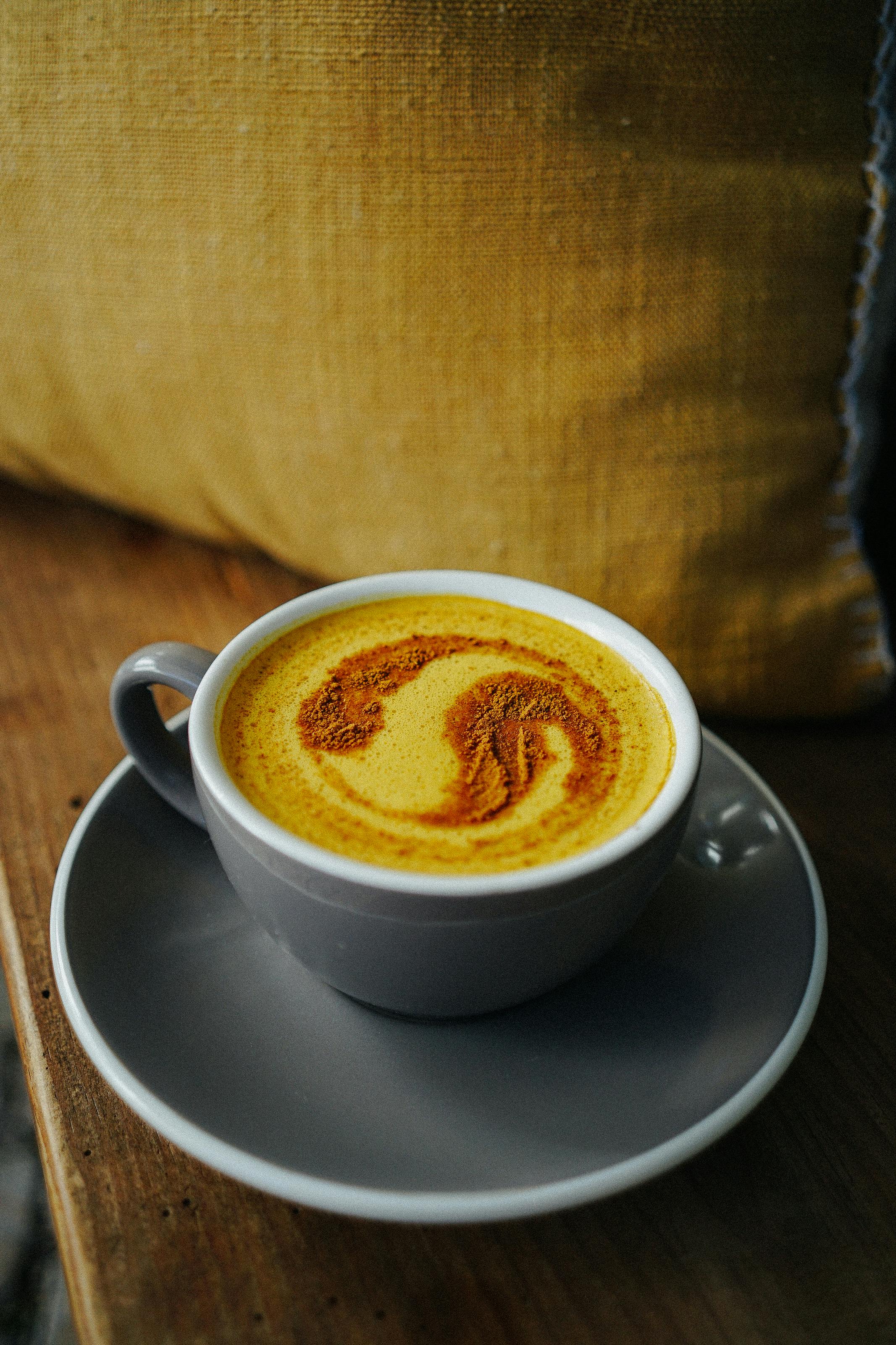 How to Make a Tea Latte in 5 Easy Steps